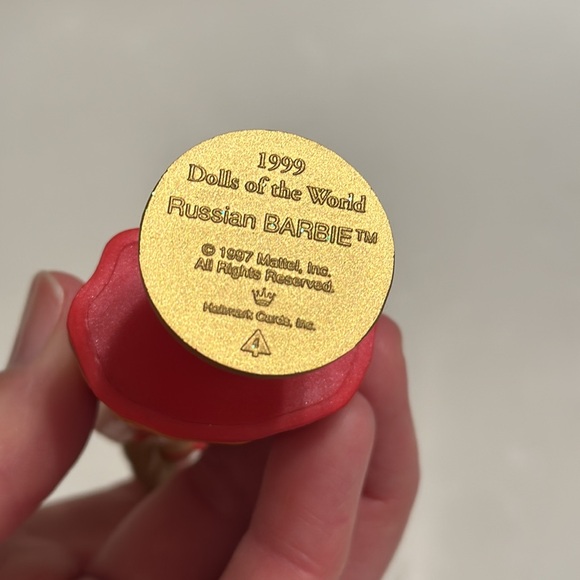 Barbie Ornament DOLLS OF THE WORLD Series by Hallmark - Picture 9 of 13